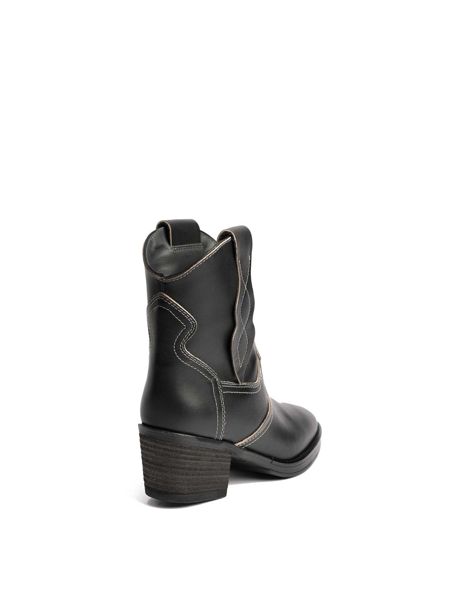 Collezione Fw 2023 Janet & Janet | Dafne Neutral Black